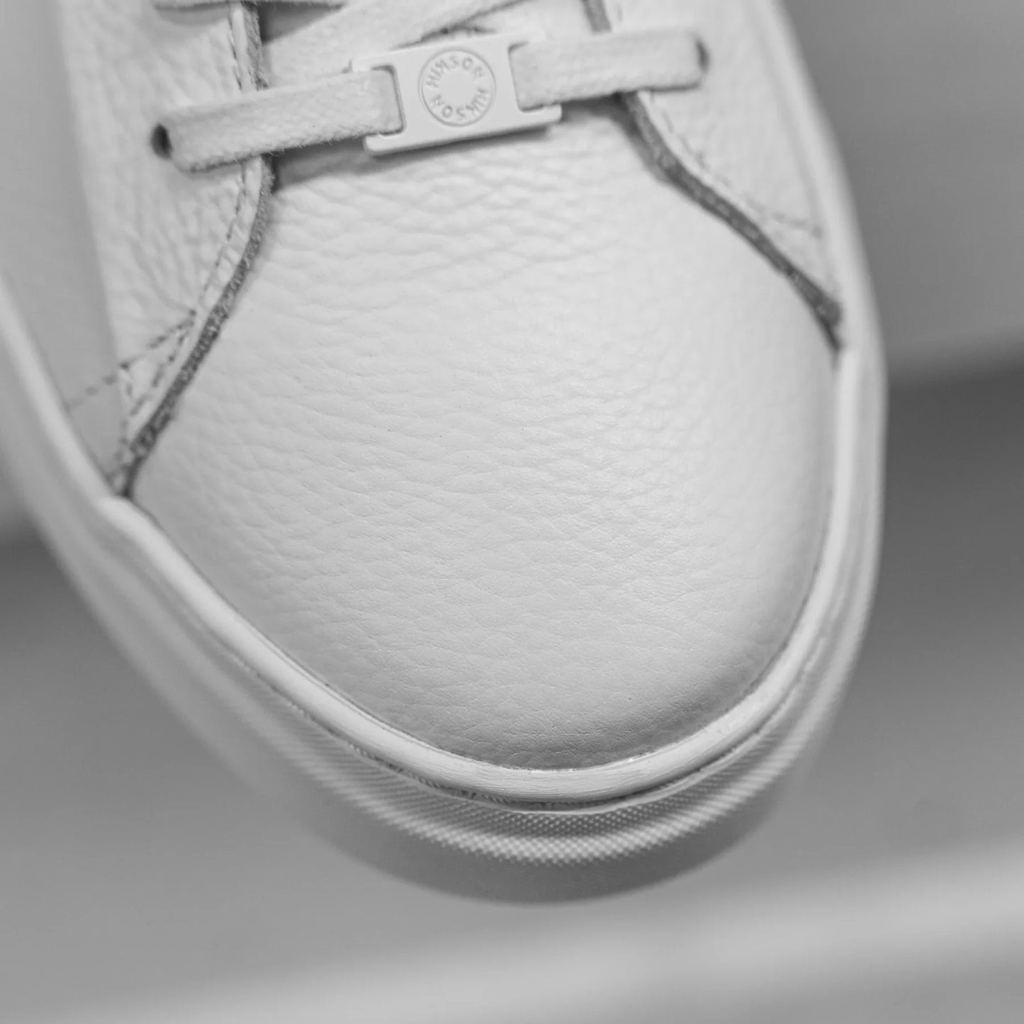 KEA BASE LOW White Floater Leather