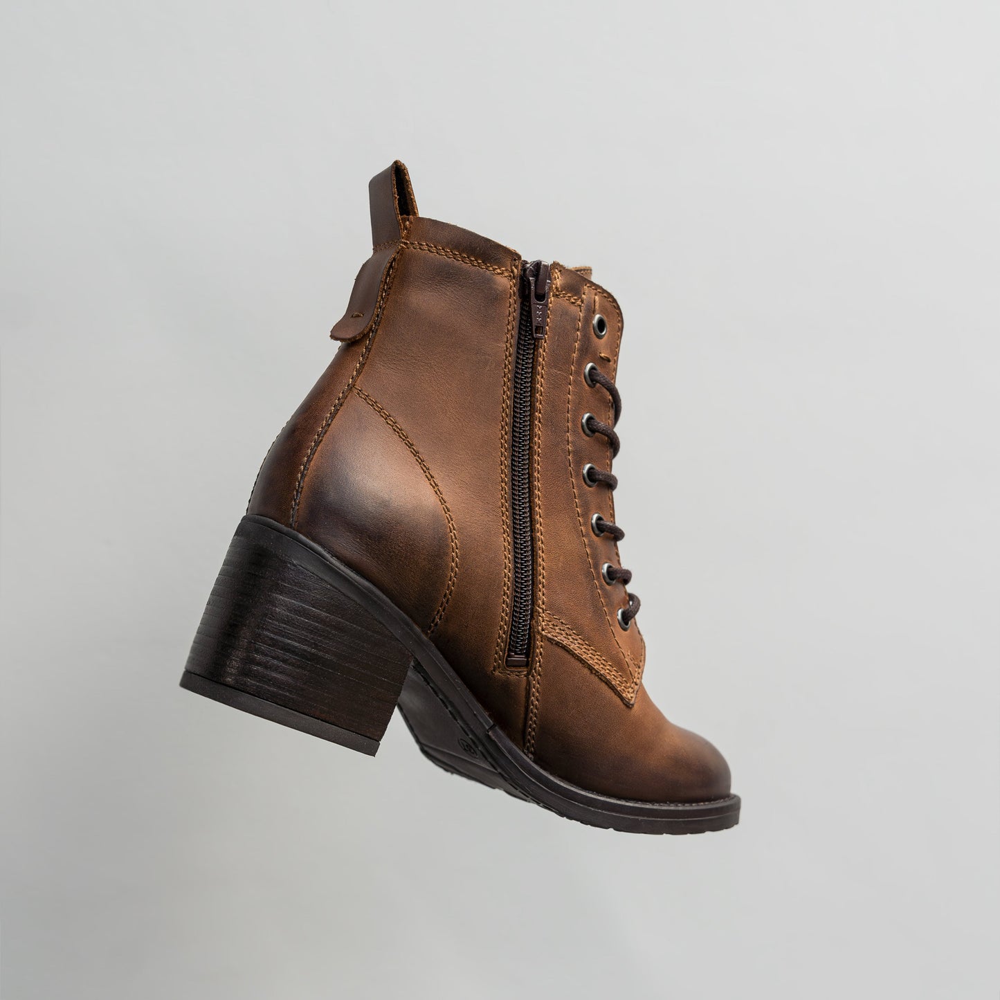 ANNIE ANKLE LACE BOOT Tan Waxed Leather