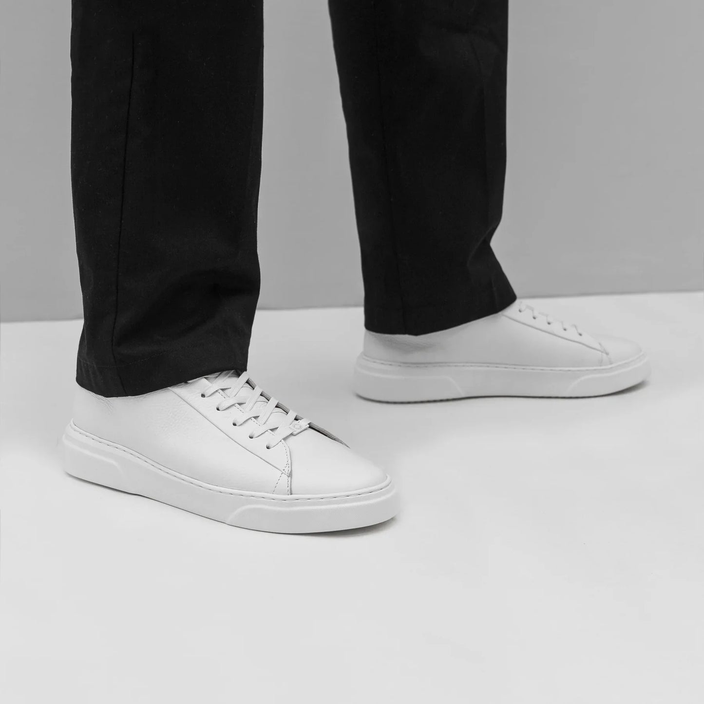 KEA BASE LOW White Floater Leather
