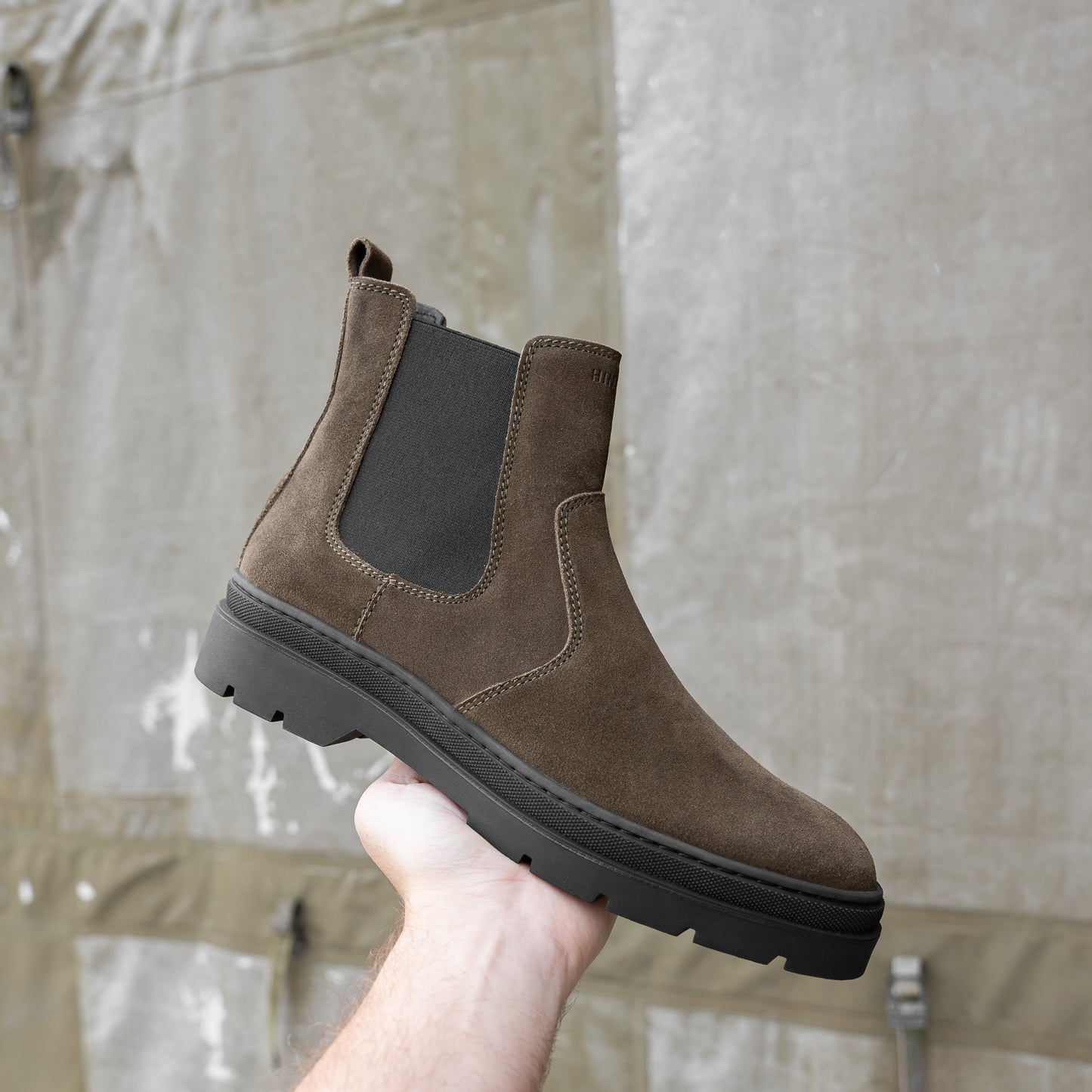 ELON CHELSEA Olive Suede