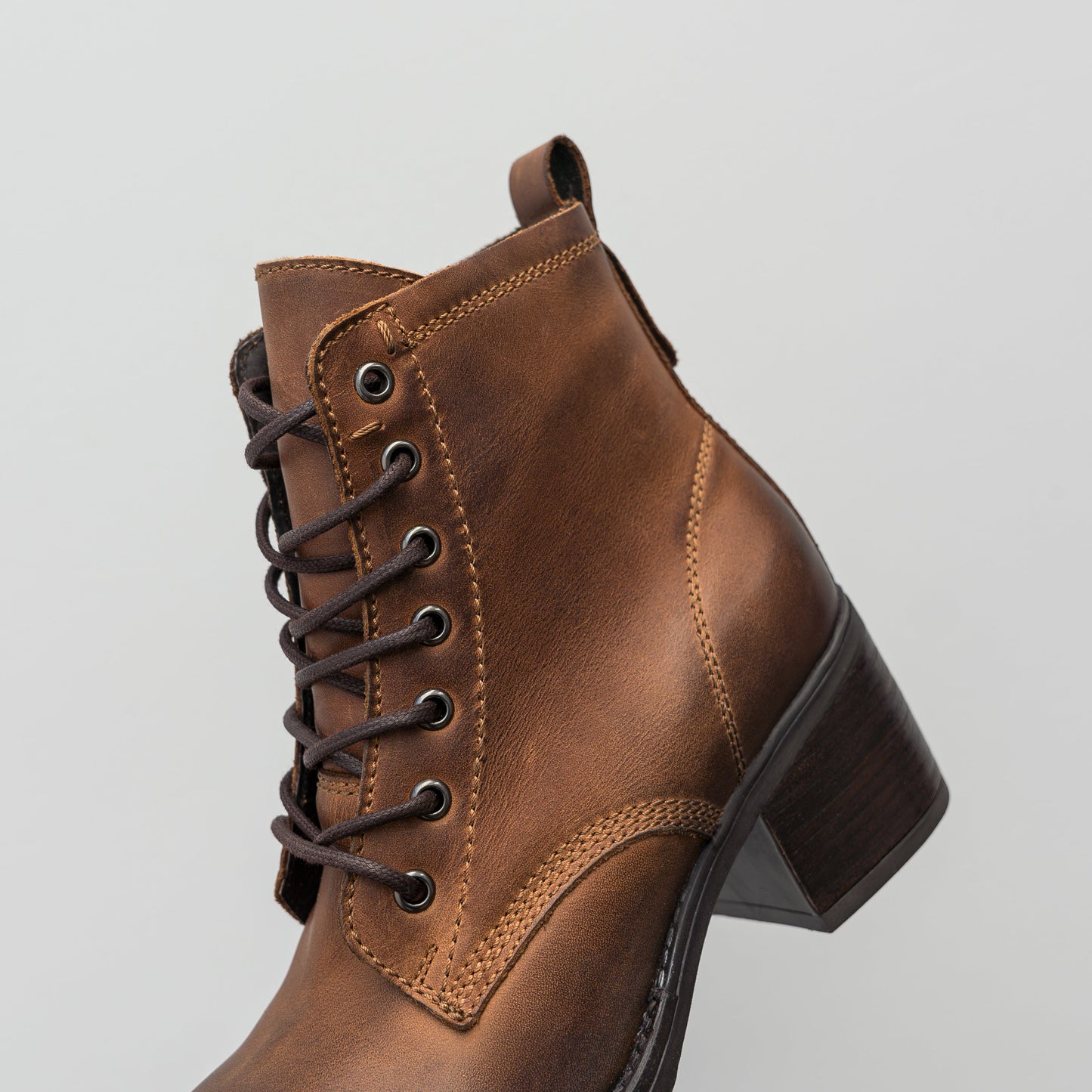 ANNIE ANKLE LACE BOOT Tan Waxed Leather